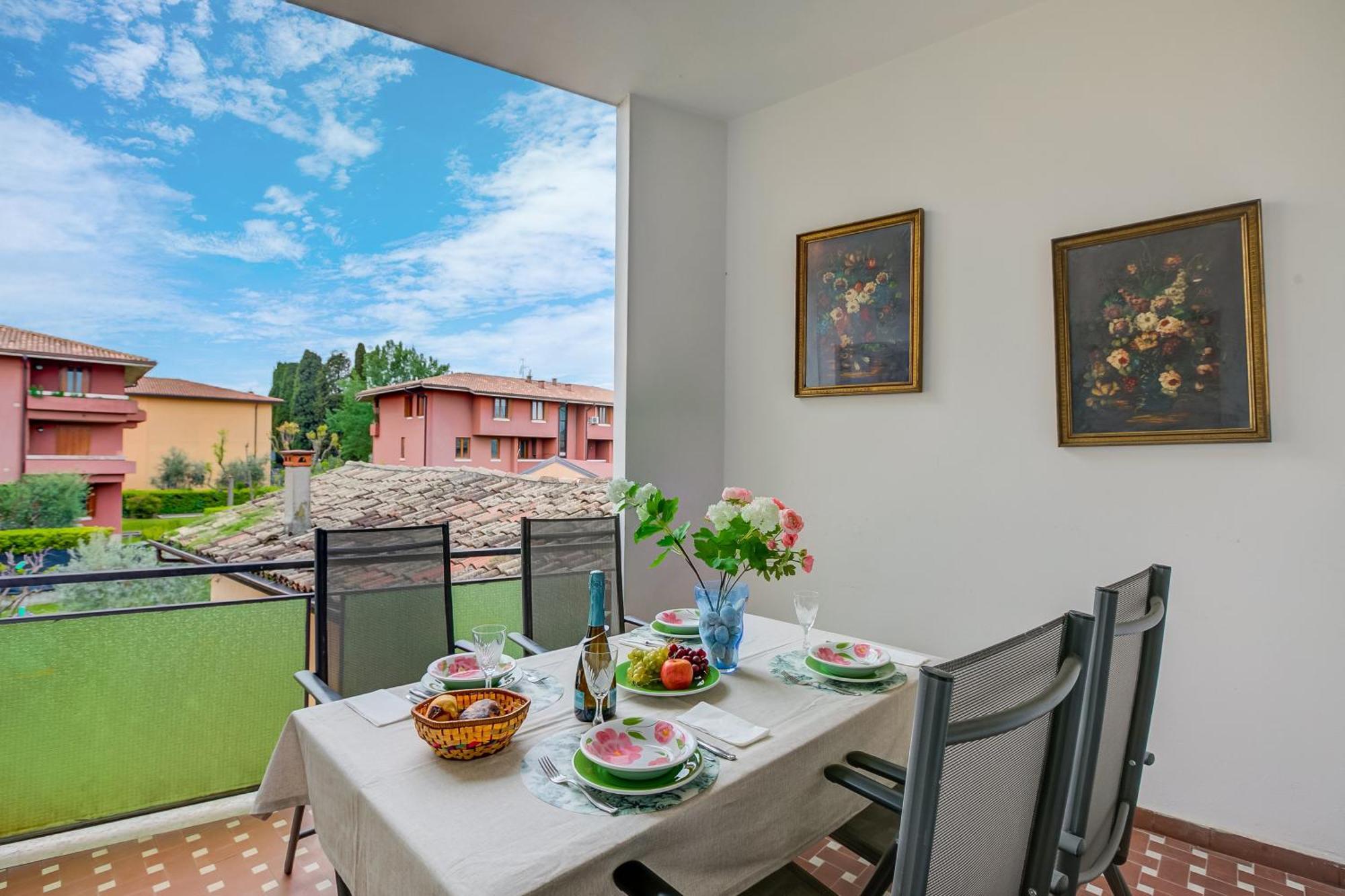 Casa Milly - Happy Rentals Desenzano del Garda Buitenkant foto