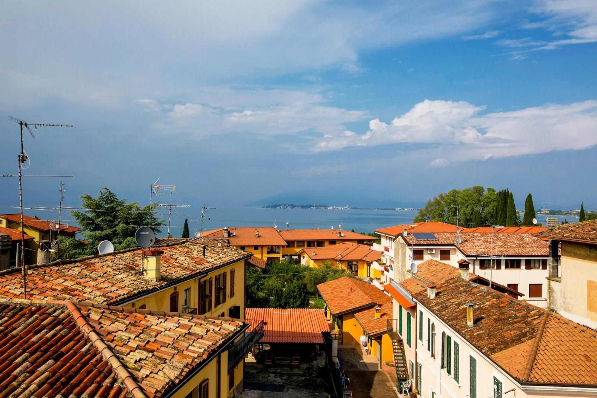 Casa Milly - Happy Rentals Desenzano del Garda Buitenkant foto